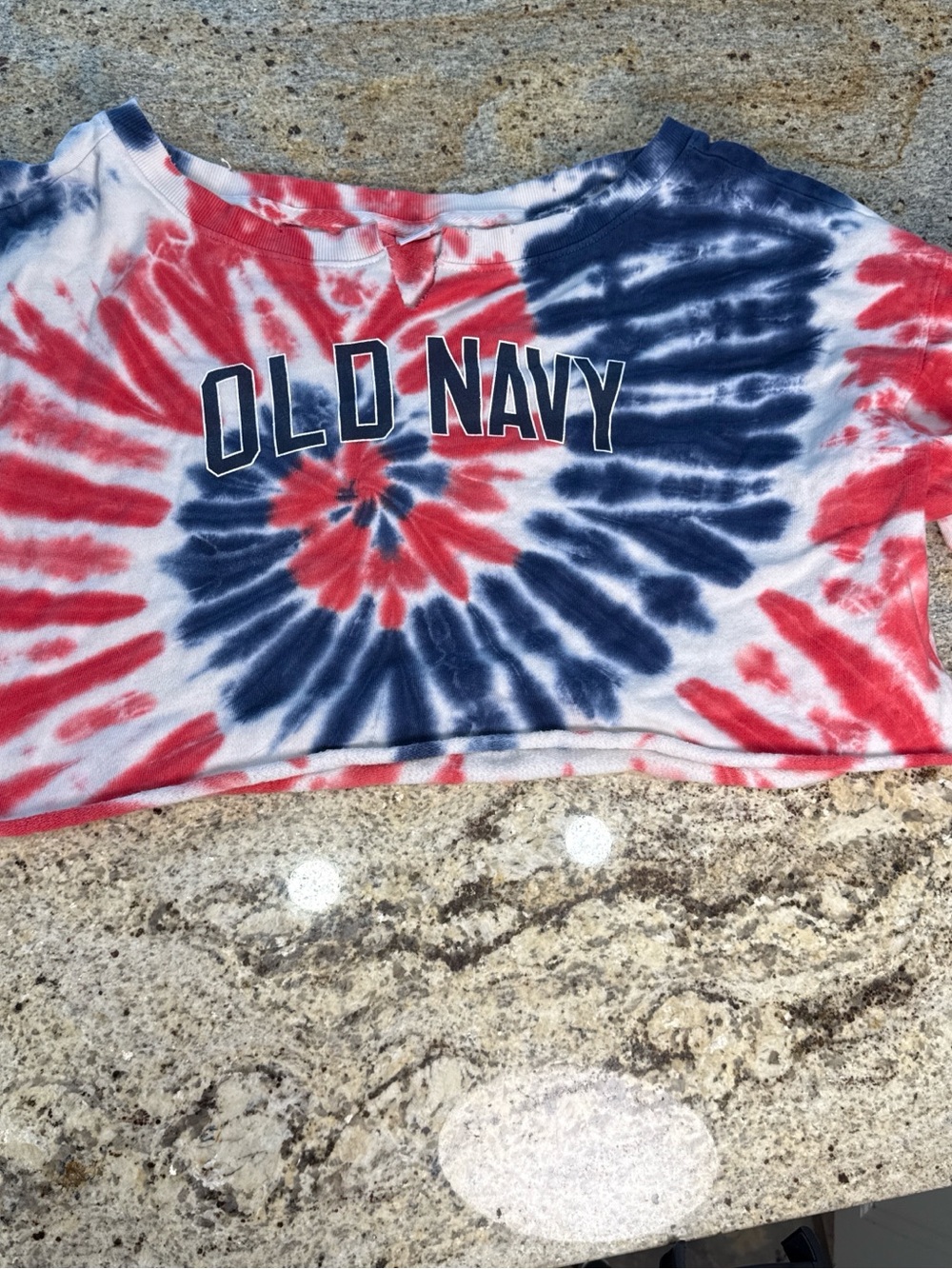 Old Navy Red Navy Tie-Dye Cropped sweatshirt